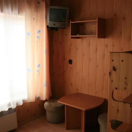 Hostel Osrodek Narciarski Stozek Witold Pruski *