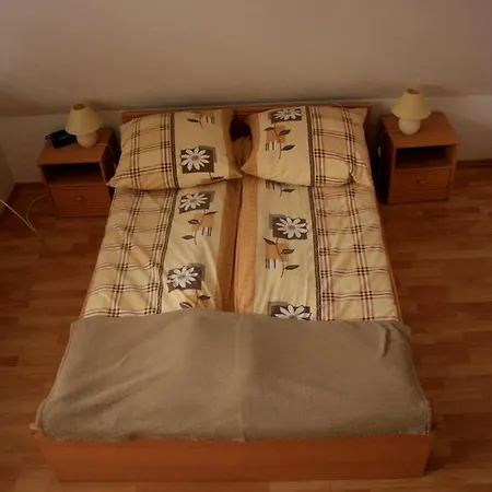 Hostel Osrodek Narciarski Stozek Witold Pruski *