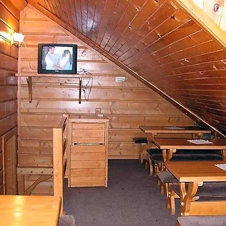 Hostel Osrodek Narciarski Stozek Witold Pruski *