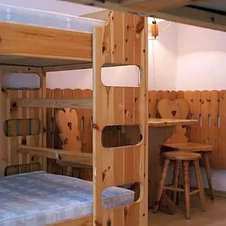 Osrodek Narciarski Stozek Witold Pruski Hostel *