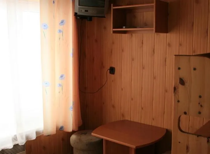 Hostel Osrodek Narciarski Stozek Witold Pruski *